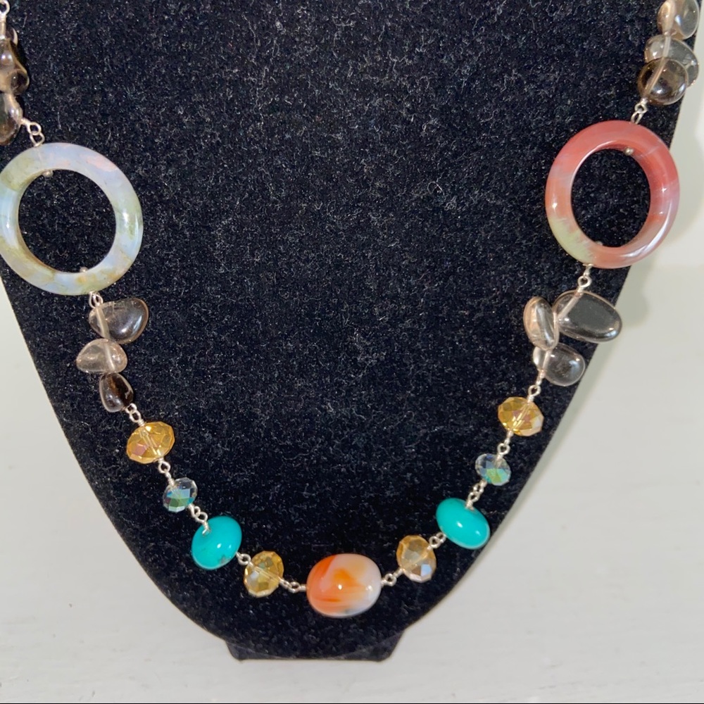 Women’s Beaded Long Costume Jewelry Necklace - Picture 3 of 6